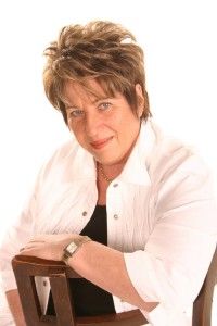 eva-foto-vagott-200x300.jpg